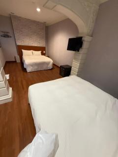 The Prince Hotel - 2