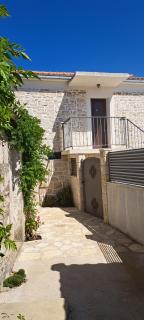 Kuća za odmor Tomina sa dva apartmana - 1