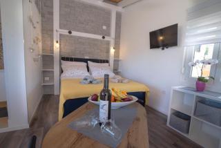 Andrej studio A2 - 1