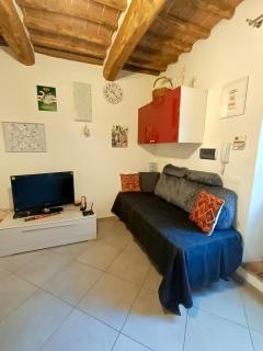 Appartamento monolocale con giardino, Siena 15 min - 8