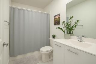 NEW House, Near Beaches, and MIA, Sleeps 8! - 7