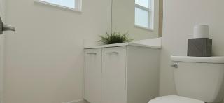 NEW House, Near Beaches, and MIA, Sleeps 8! - 9