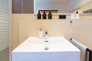 FlowApartment Hof, 24h Checkin, IR-Sauna, Parkplatz, WLan250Mbit - 3