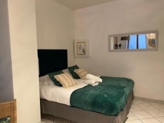 Oasis - City Center - 1