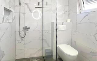 1 Bedroom Nice Apartment In Vir - 1