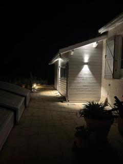 Logement climatisé, piscine, 4 personnes - 3