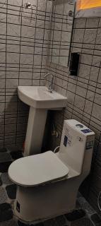 Yellow Divine Stay - 6