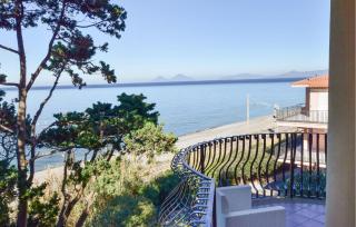 Beautiful Apartment In Gioiosa Marea With Wifi - 4