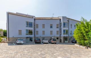 3 Bedroom Cozy Apartment In Pula - 4