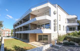 3 Bedroom Cozy Apartment In Pula - 5