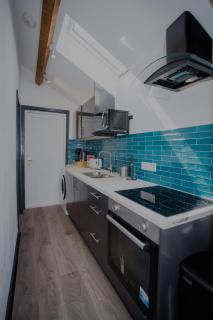 Balmoral Lodge, King Size Apartment by The Hive WA1 - 8