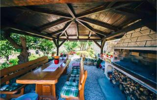 Stunning Apartment In Podstrana With Wifi - 5