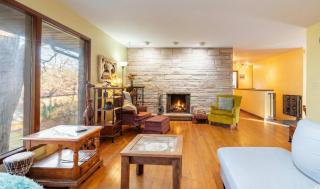 Spacious 4BR Home with BBQ Yard Near Golf Course - 9