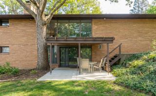 Spacious 4BR Home with BBQ Yard Near Golf Course - 3