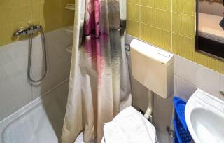 Pet Friendly Apartment In Drvenik With Wifi - 1