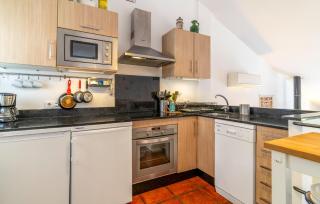 2 Bedroom Luxurious Home In Zahara De La Sierra - 3