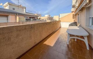 2 Bedroom Stunning Apartment In Torrevieja - 2