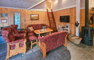 Gorgeous Home In Steinsholt With Harbor View - 8