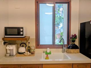 Elinor's Secret Suite - 5