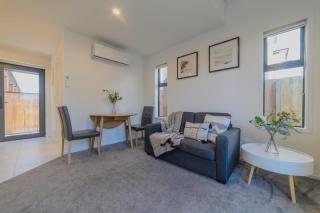 Cute & Stylish Loft- Affordable City Stay - Linwood - 3