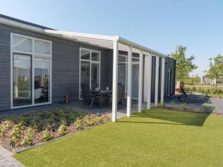 Waterresort Oosterschelde house no.68 - 4