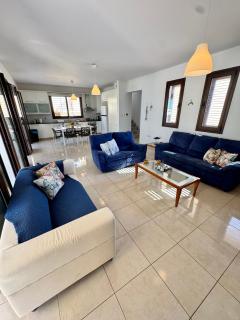 Aurora Gardens Villa Spacious 3 Bedroom in Protaras - 7