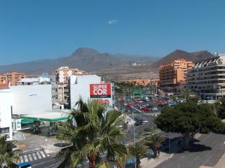 Central & Beach Los Cristianos by HelloApartments - 9