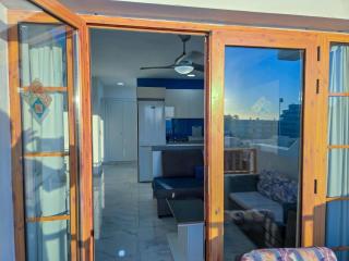 Aqua Sun Los Geranios by HelloApartments - 2