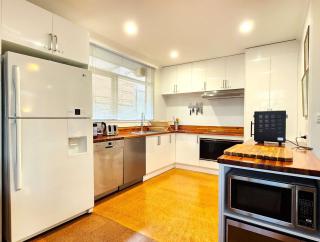 Aloha Bayside 7 bedroom holiday house sleeps 23 Spa Sauna and Garden Views - 7