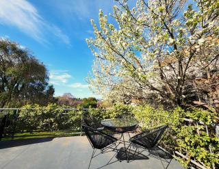 Aloha Bayside 7 bedroom holiday house sleeps 23 Spa Sauna and Garden Views - 6