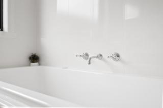 Beautiful Spacious Home in a Serene Setting - 1