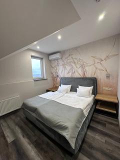 Готельний комплекс GАРБУЗ - 5