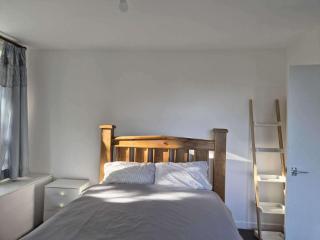 Hawick - House - Sleeps 9 - Hot Tub - 2