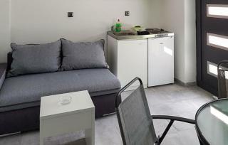 1 Bedroom Cozy Apartment In Biograd Na Moru - 2