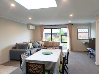 Lakeside Garden Stars - 3 Bedrooms - 9