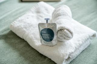 Modern 2 Bedroom Apartment with Roof Deck Near Tube - 6