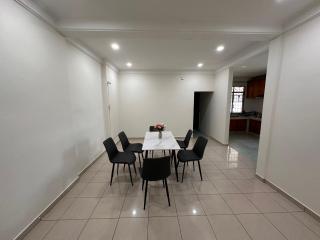 Perdana Homestay - 9