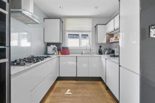 Southend Modern Escape - 5