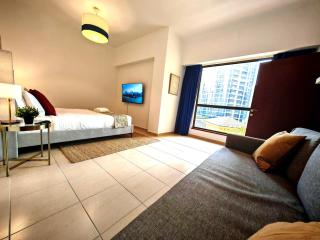 Spacious 2BR Apt on JBR Beach near Mall & Metro By La Buena Vida Holiday Homes - 2