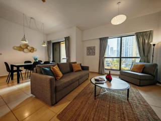 Spacious 2BR Apt on JBR Beach near Mall & Metro By La Buena Vida Holiday Homes - 7