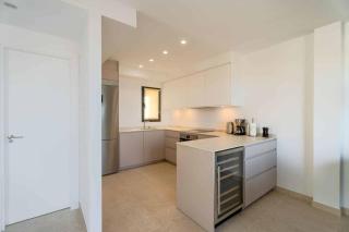 Luxury Villa with Private Pool and Hot Tub - access to gym, sauna & wellness centre - 2