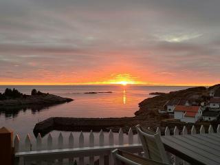 Beach Cabin With Views Over Sogndalstrand - 8