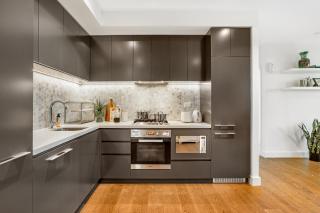 Elegant &Exquisite-High view 2B2B Central Box Hill - 7