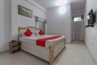 Hotel O White House Residency - 6