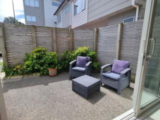 Vacation Home in Johnsonville 2BR & Free Parking - 5