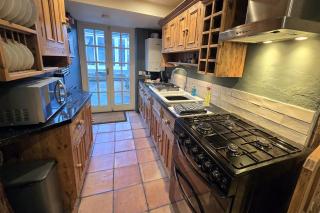 Bobbin Cottage, Ashford in the Water - 1