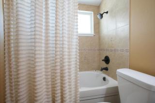 Sweet 4 bedroom, 3 bath plus Loft Bedroom, Pool Home - 0