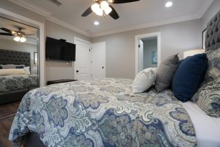 4 bedroom, 3 bathrooms Pool Home - 0