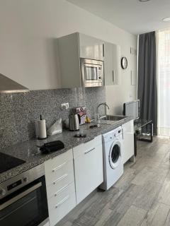 Estudio junto a estacion de bus y tren - 5