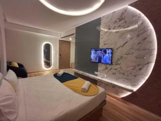 Palette The Moon Hotel Goa - 1